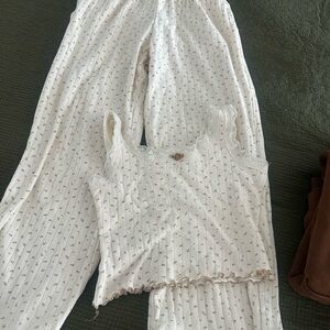 Full Tilt White Floral Ribbed Lace-Trim Pajama Tank & Pants Set